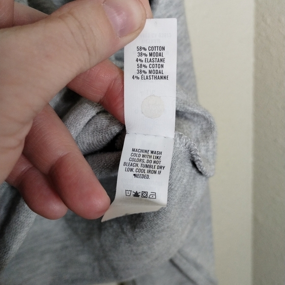 Offline by Aerie Grey Cropped Pullover Hoodie Size Large - Picture 7 of 8